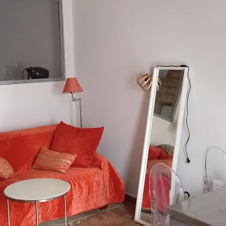 Appartement Cosy Rue Haguenot Proche Arceaux Montpellier Exterior photo